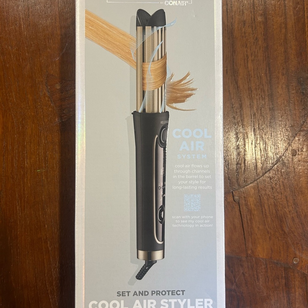 Black and Silver‎ Hair Styling Tool